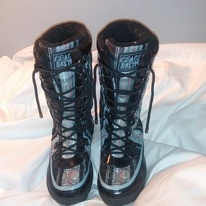 Coach Poppy Peggy plaid snowboots size 6.5